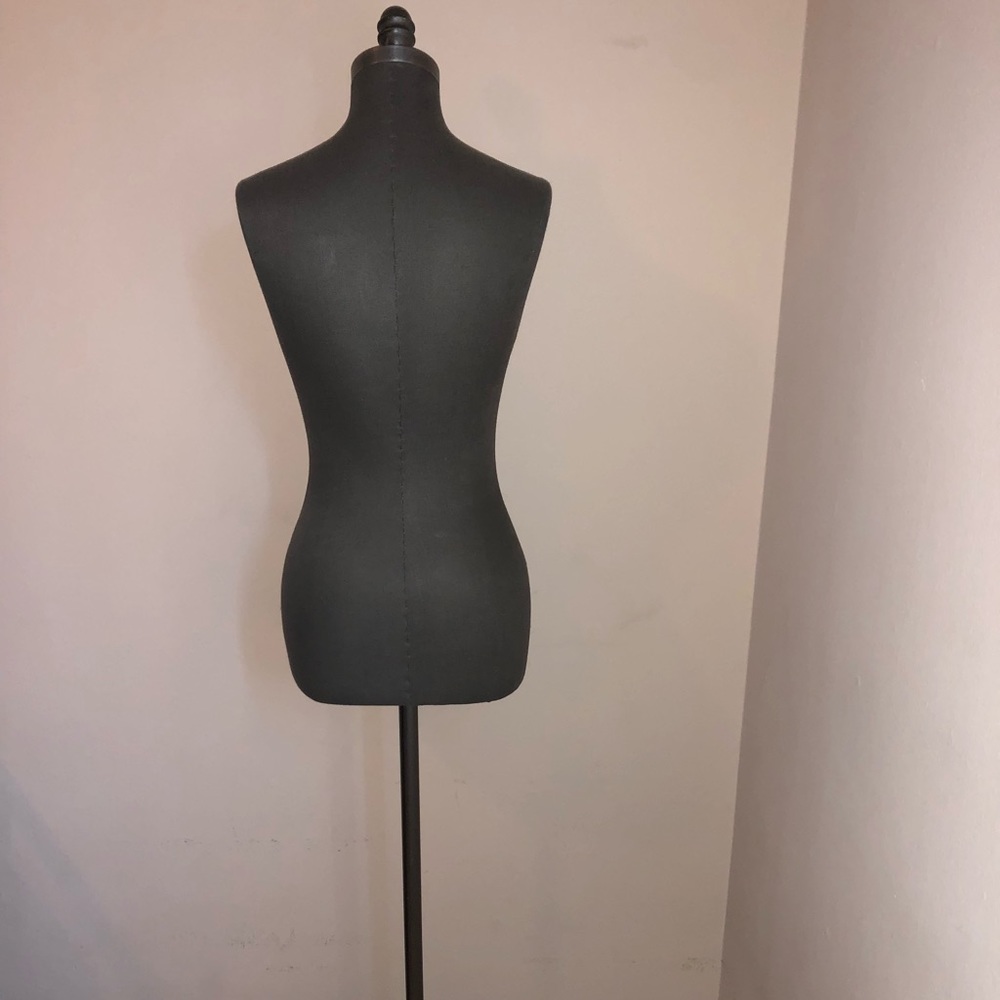 Mannequin Form - Picture 3 of 6